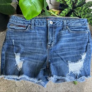 Super Cute Vintage Style Tommy Hilfiger Shorts